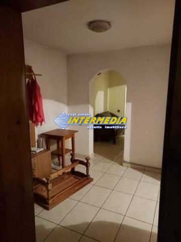 apartament-3-camere-de-vanzare-decomandat-ampoi-3-4