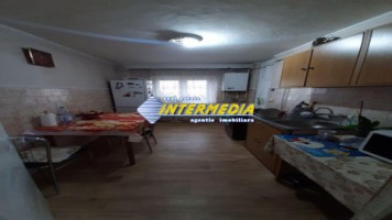 apartament-2-camere-decomandat-de-vanzare-etaj-1-zona-sub-stadion