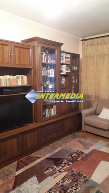 apartament-2-camere-decomandat-de-vanzare-centru-etaj-intermediar-3