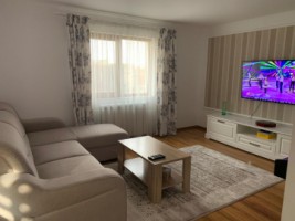 casa-5-camere-parteretaj-situata-in-zona-anl-cismea-pret-125000-euro-12