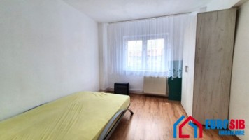 apartament-decomandat-3-camere-sibiu-zona-mihai-viteazu-comision-0-3