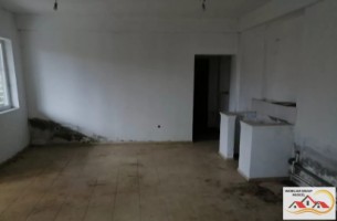 vila-pe1e2-10-camere-campulung-muscel-centru-pret-500-euro-luna-19