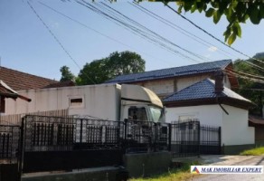 gasca-zurli-casa-3-corpuri-teren-la-munte-800-mp-cetateni-2