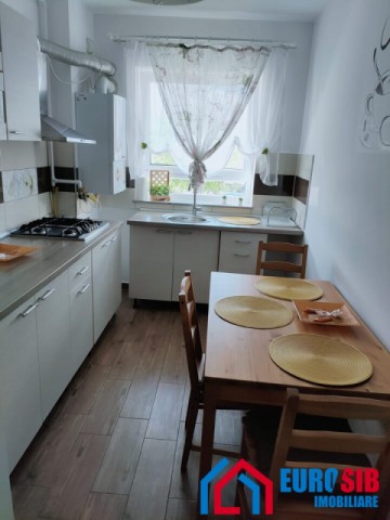 apartament-cu-2-camere-decomandat-de-inchiriat-zona-avangarden