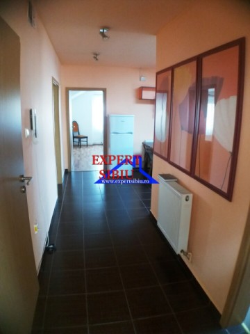 inchiriez-apartament-3-camere-la-casacomplex-alba-iulia-7