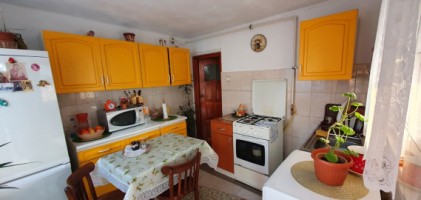valea-calugareasca-casa-2cam-anexe-teren-1300mp-40000-eu-6