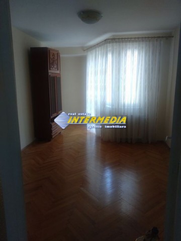 apartament-4-camere-decomandat-etaj-1-ultracentral