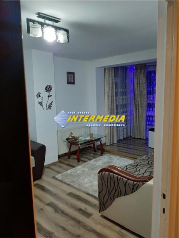 apartament-3-camere-renovat-si-mobilat-de-vanzare-cetate-6