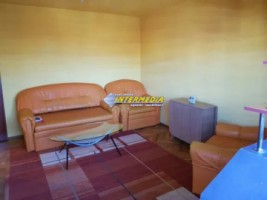 apartament-2-camere-de-vanzare-cetate-etaj-intermediar