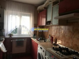 apartament-3-camere-de-vanzare-cetate-etaj-3-0