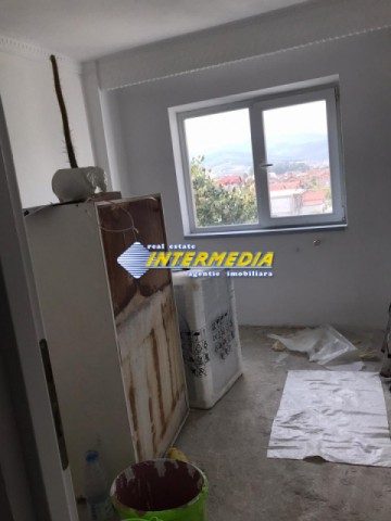 de-vanzare-apartament-4-camere-decomandate-2-bai-balcon-mare-ampoi-3-11