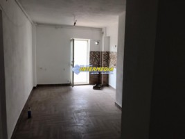 de-vanzare-apartament-4-camere-decomandate-2-bai-balcon-mare-ampoi-3-13