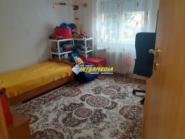 apartament-3-camere-de-vanzare-cetate-etaj-1-4