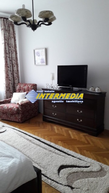 casa-de-vanzare-renovata-complet-in-alba-iulia-zona-centru-1200-mp-teren-17