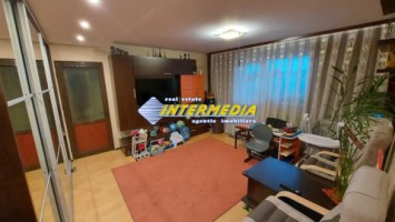 apartament-3-camere-complet-mobilat-de-vanzare-etaj-1-zona-ampoi-1