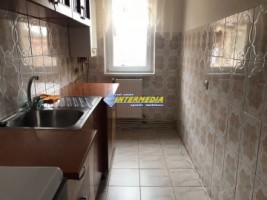 apartament-de-inchiriat-2-camere-zona-cetate-2