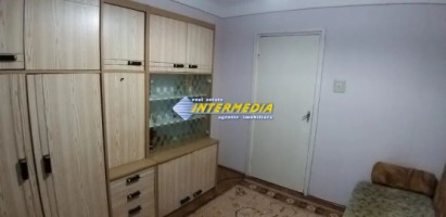 apartament-3-camere-decomandat-etaj-1-cetate-foste-proprietati-1