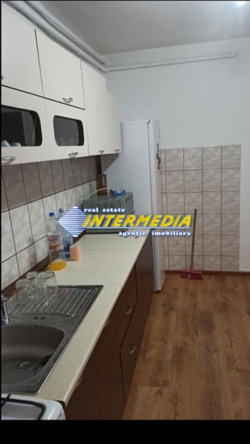 apartament-3-camere-decomandat-cetate-etaj-1-4