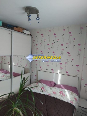 apartament-3-camere-decomandat-finisat-si-mobilat-etaj-2-zona-cetate-4