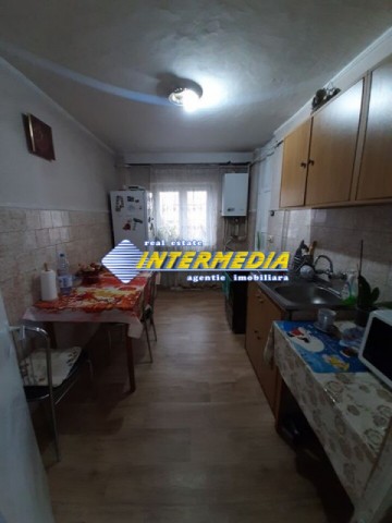 apartament-2-camere-decomandat-de-vanzare-etaj-1-zona-sub-stadion-1