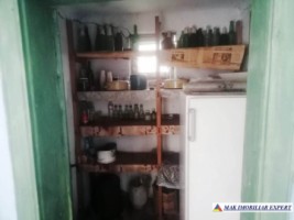 casa-4-camere-teren-900-mp-de-vanzare-in-corbi-arges-ideala-pentru-locuinta-de-familie-15