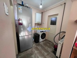 casa-de-vanzare-toate-utilitatile-strada-asfaltata-1370-mp-teren-comuna-ciugud-4