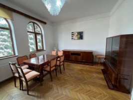 central-z-praga-parter-la-casa-cu-curte-150mp-la-500euluna-4