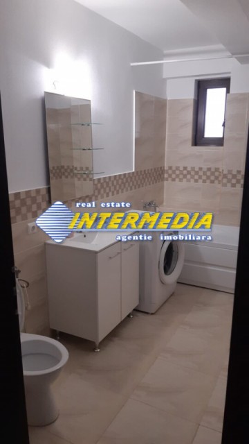 apartament-3-camere-decomandat-de-inchiriat-cu-loc-de-parcare-alba-iulia-14