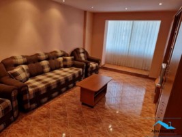apartament-2-camere-mobilat-etaj1-zona-cetate