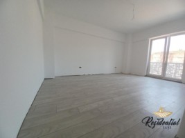 apartament-2-camere-de-vanzare-in-iasi-decomandat-pacurari-la-200-m-in-spate-la-kaufland-3