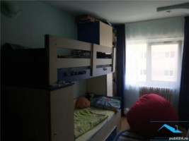 apartament-3-camere-decomandat-zona-cetate-2