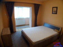 inchiriez-apartament-2-camere-decomandat-renovatzona-valea-aurie