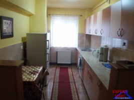 inchiriez-apartament-2-camere-decomandat-renovatzona-valea-aurie-5