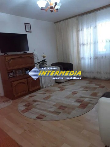 apartament-2-camere-de-vanzare-etaj-intermediar-zona-cetate-piata