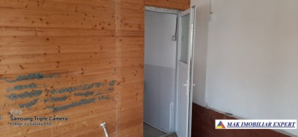 ocupat-aug-2025-spatiu-comercial-80-mp-chiosc-25-mpcampulung-8