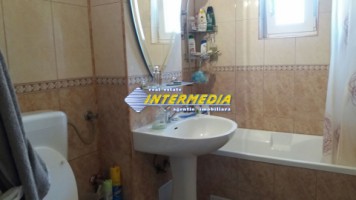 apartament-cu-3-camere-living-si-garaj-de-vanzare-10