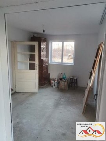 casa-3-camere-teren-1400-mp-in-vladesti-arges-pret-25000-euro-5