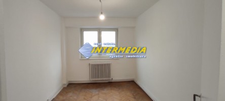 apartament-3-camere-mare-zona-centru-cu-vedere-panoramica-zona-centru-ultracentral-4