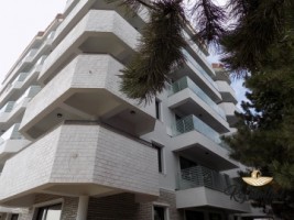 apartament-decomandat-de-vanzare-in-iasi-copou-1-camera-bucatarie-inchisa-2-balcoane-baie-cu-geam-1