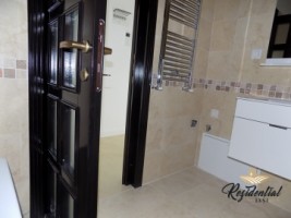 apartament-decomandat-de-vanzare-in-iasi-copou-1-camera-bucatarie-inchisa-2-balcoane-baie-cu-geam-3