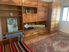 apartament-2-camere-decomandat-de-inchiriat-cetate-12