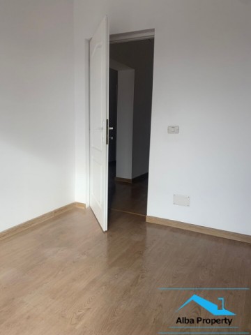 apartament-3-camere-bloc-nou-zona-cetate-4
