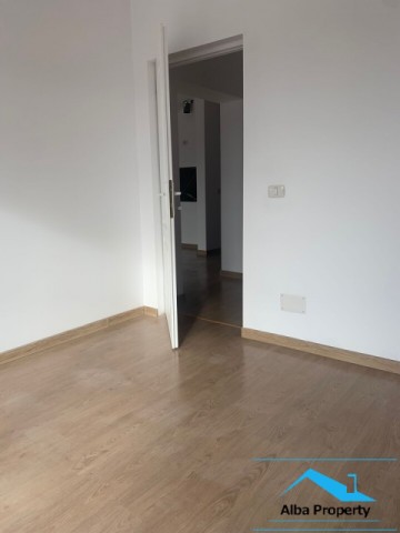 apartament-3-camere-bloc-nou-zona-cetate-6