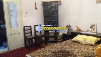 casa-6-camere-si-3000-mp-teren-de-vanzare-in-ciugud