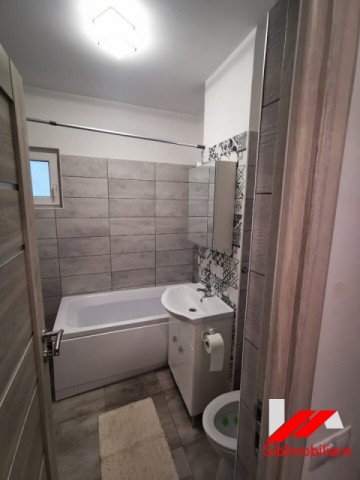 apartament-3-camere-zona-siretului-complet-nou-total-decomandat-2