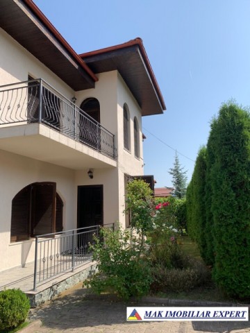 nou-vila-6-camere-teren-1300-mp-campulung-1