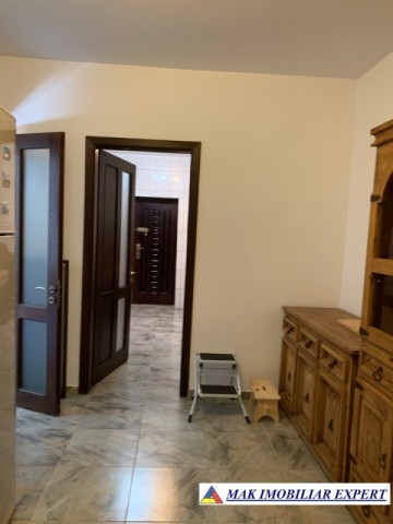 nou-vila-6-camere-teren-1300-mp-campulung-26