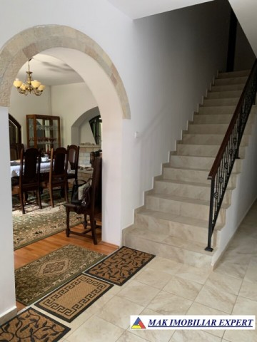 nou-vila-6-camere-teren-1300-mp-campulung-42