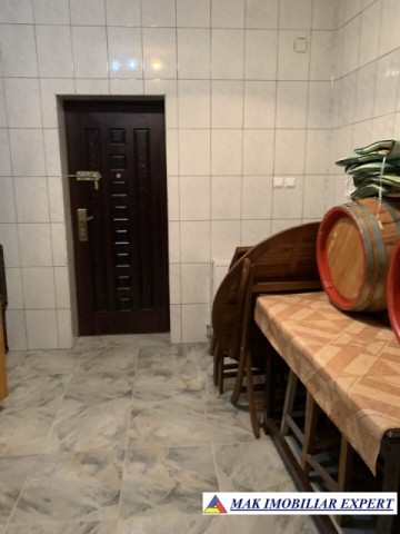 nou-vila-6-camere-teren-1300-mp-campulung-51