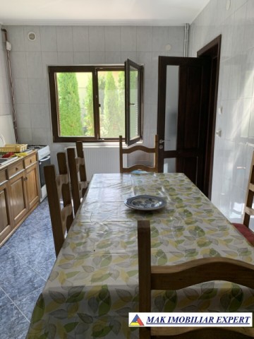 nou-vila-6-camere-teren-1300-mp-campulung-52